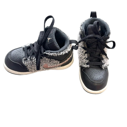 Nike shoes, 8 little kid