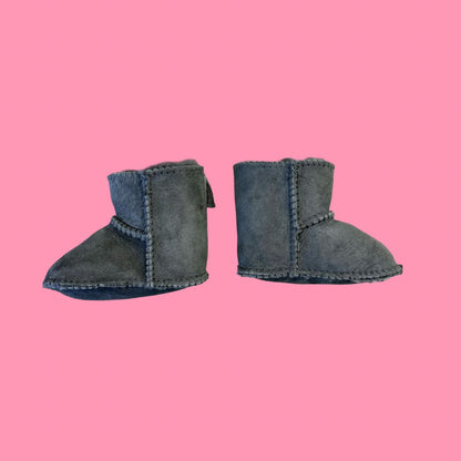 Ugg boots, 0-6m