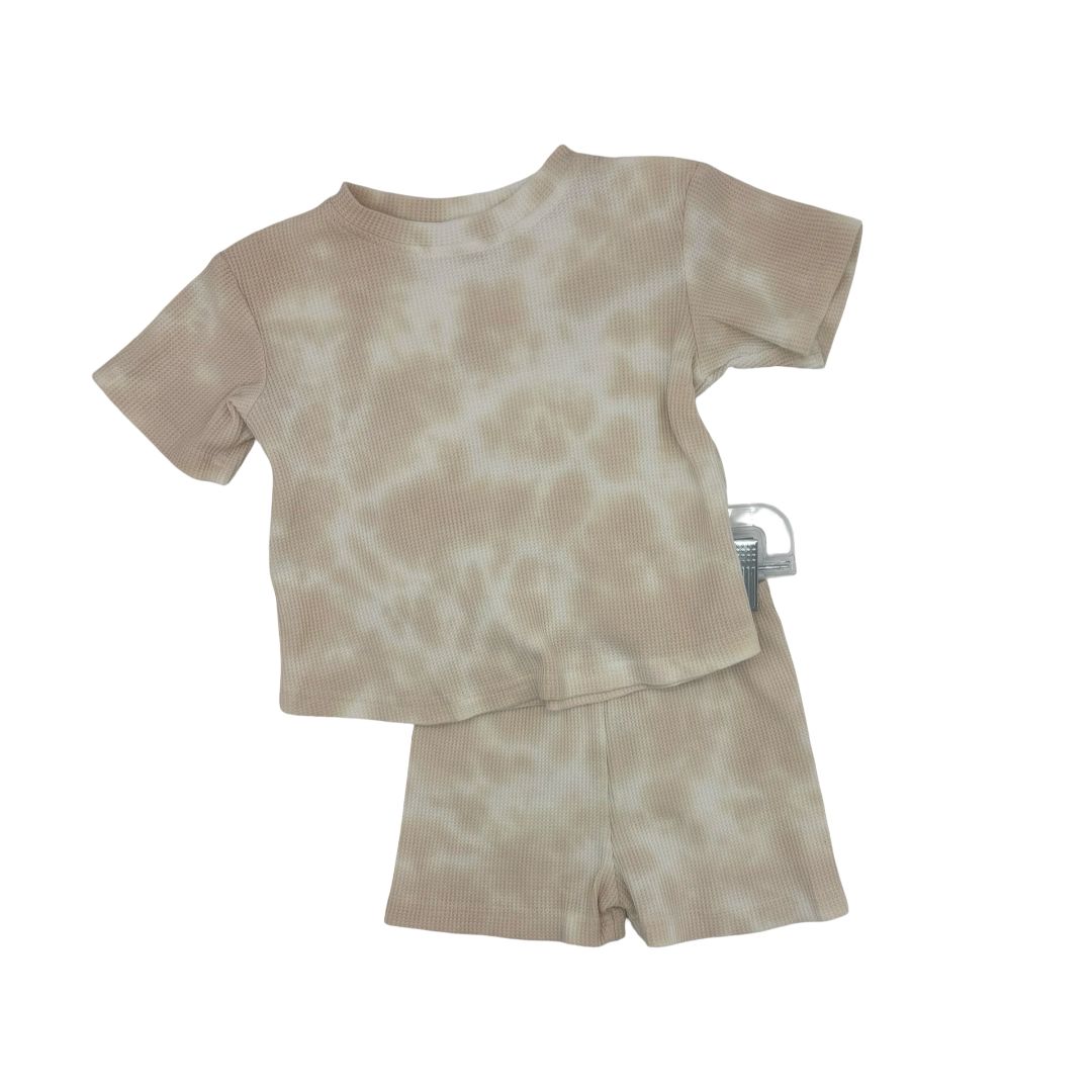 Mikki Rae Little Ones White and Brown Tie-Dye Waffle T-Shirt and Short Set, 3 years