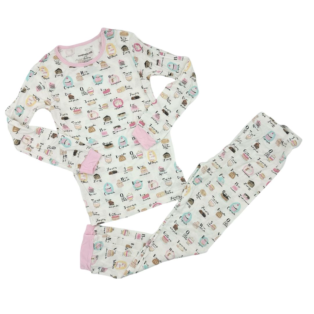 Magnetic Me Pajamas, 6 years