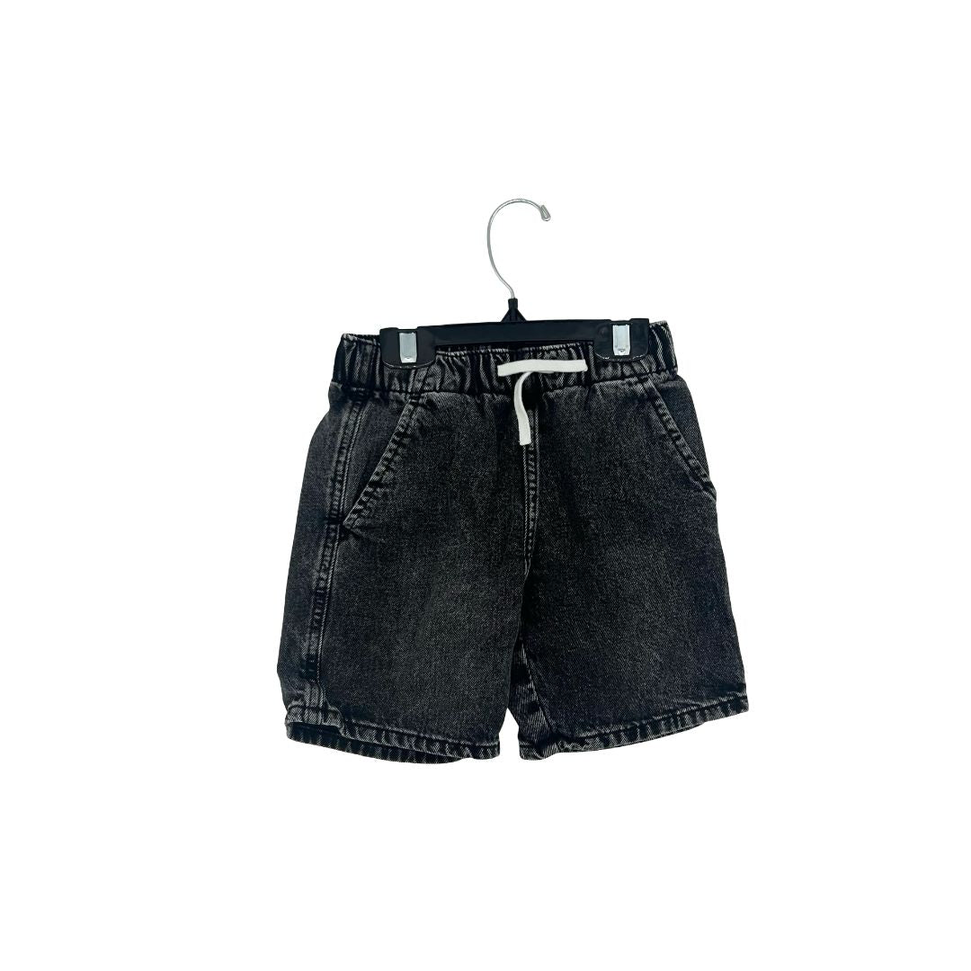 HM shorts, 3-4 years