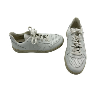 Veja Sneakers, Women’s 7