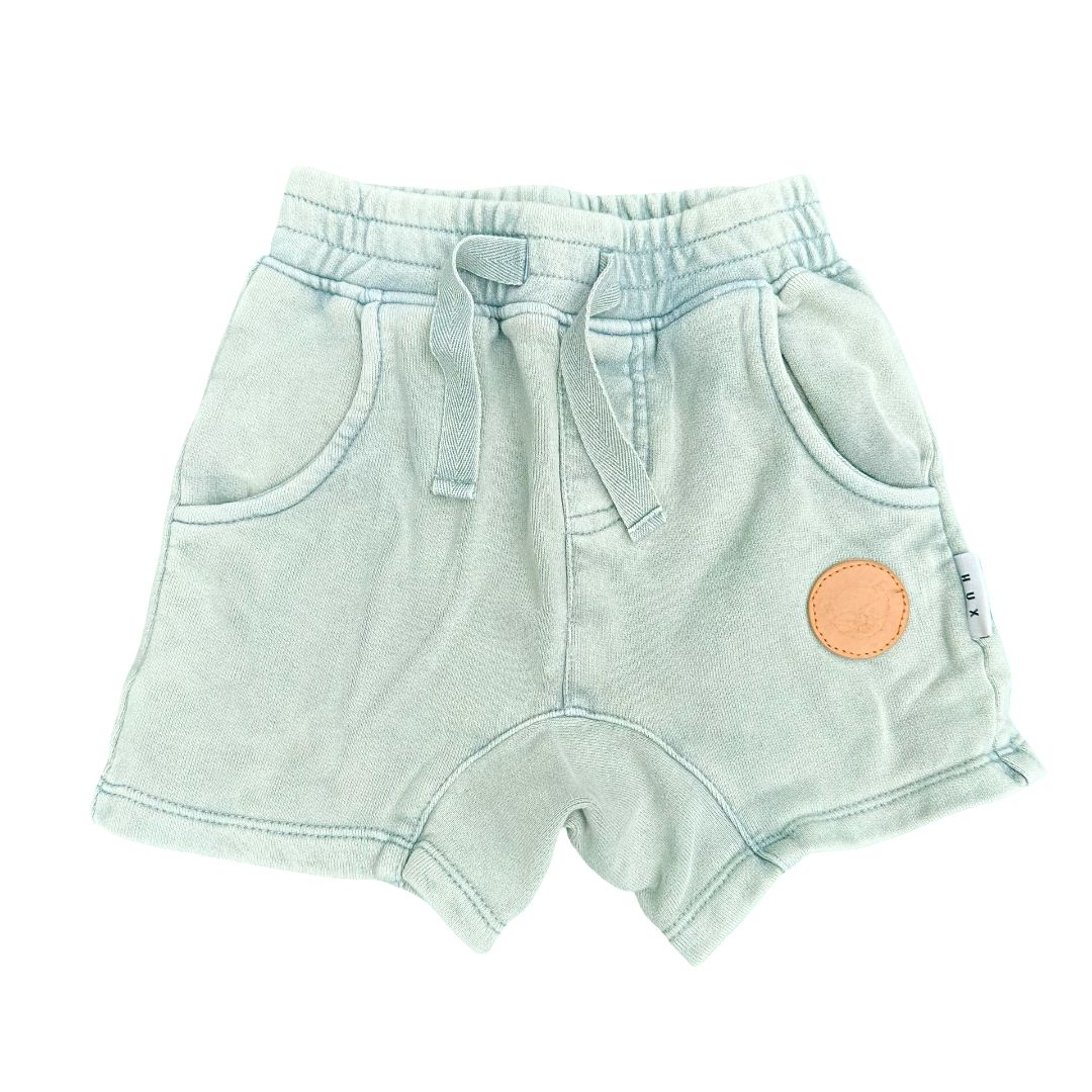 Hux garment dyed shorts, 6-12 months