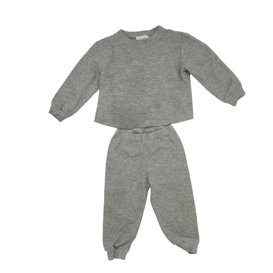 Grey waffle set Mikki Rae , 2 years