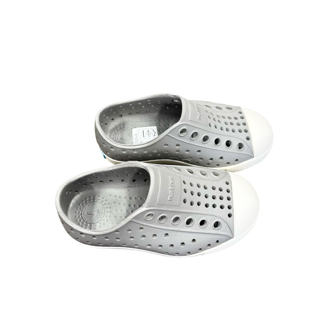 Natives  grey shoes, 7 little kid