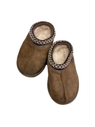Ugg Brown Slippers with Embroidery, 6 little kids
