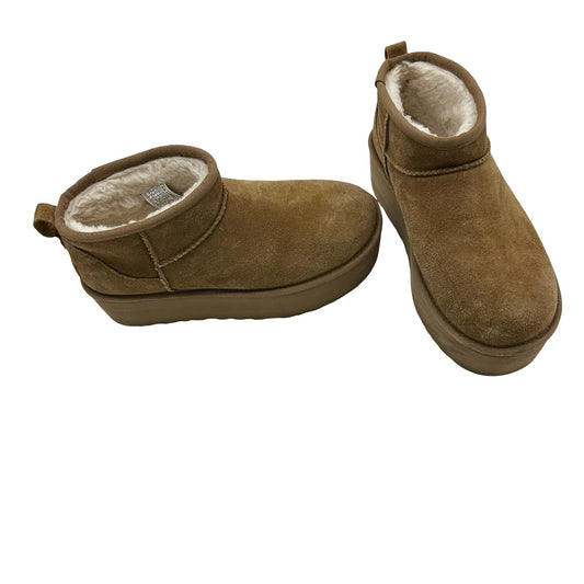 Ugg Platform chestnut boots, Women’s 8