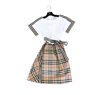 Burberry dress * tiny mark on top as pictured, 10 years
