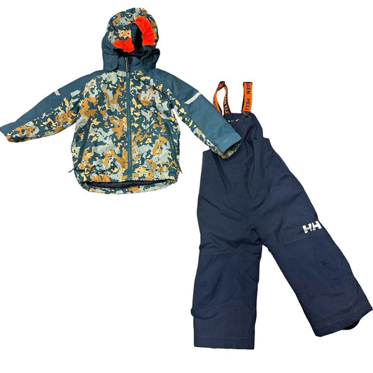 Helly Hansen Ski jacket and snowpants set, 2 years