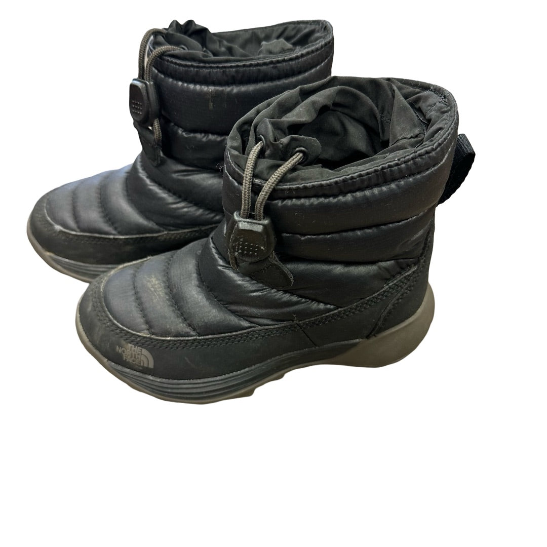 The North Face winter boots, 10