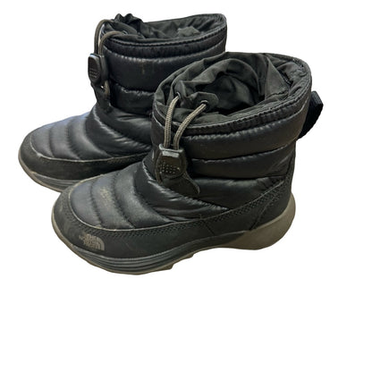 The North Face winter boots, 10