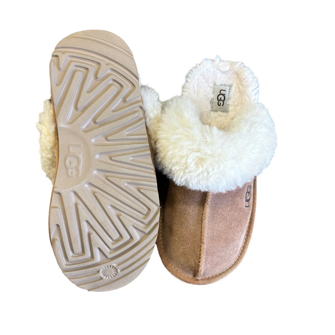 Uggs slippers, 2 big kid