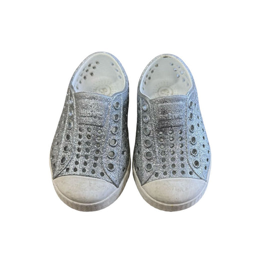 Native Silver Sparkly Sandals, 5 little kid