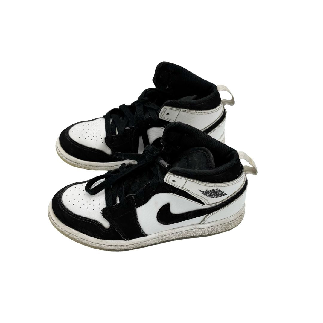 Nike black/white Air Jordan 1 Mid Diamond Shorts, 2 big kid