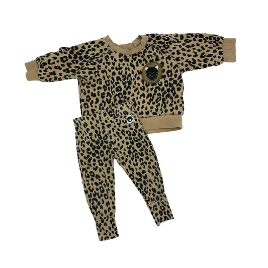 Hux Cheetah sweater and sweatpants set, 6-12 months