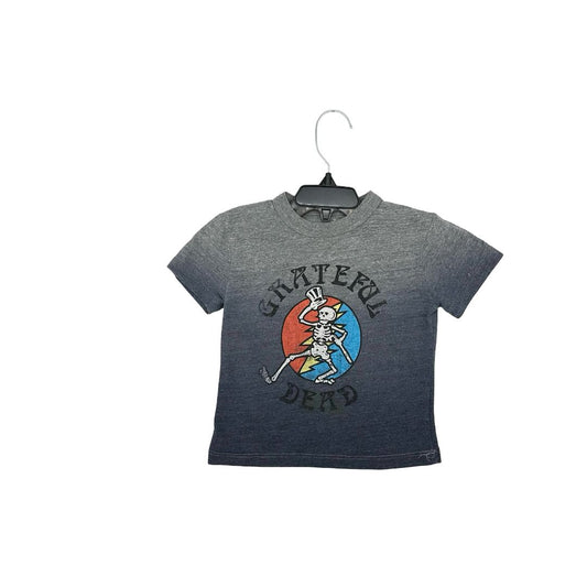 Chaser T-shirt * tiny stain, 2 years