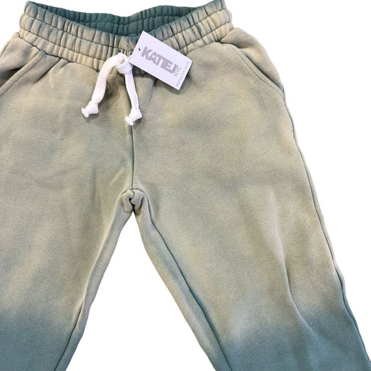 KatieJ new with tags sweatpants, large